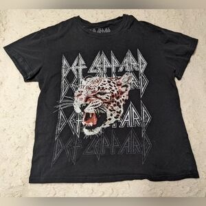 Def Leppard Women's Black Concert Band Tee 100% Cotton sz M Rock N Roll